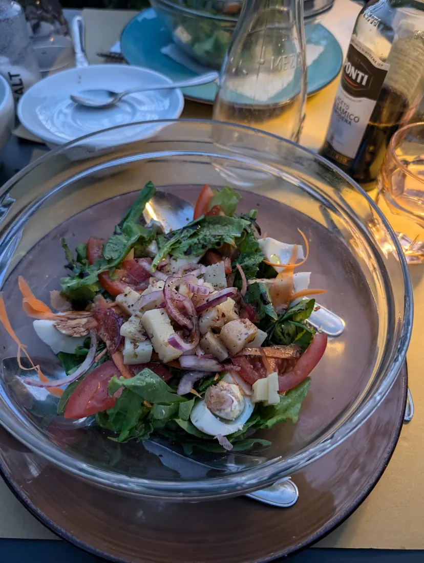 Insalata dell’orto con uova Insalata dell’orto con uova